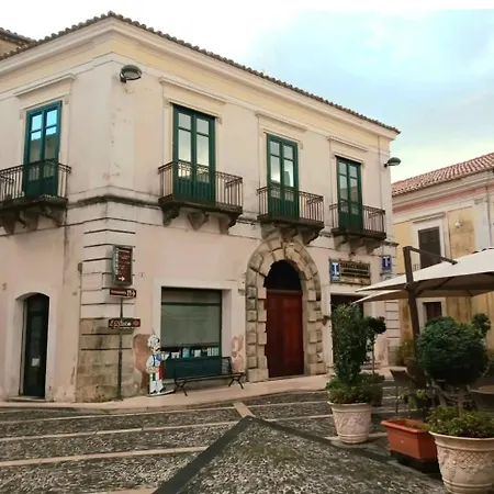 Palazzo Migliaccio Apartman *
